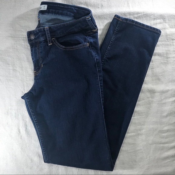 Hollister Denim - Hollister Dark Wash Skinny Jeans. EUC